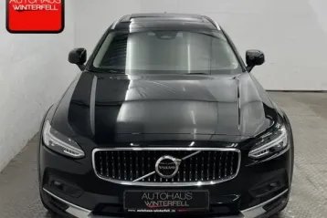 Volvo V90 Cross Country din 2023 - oferta VOL225783