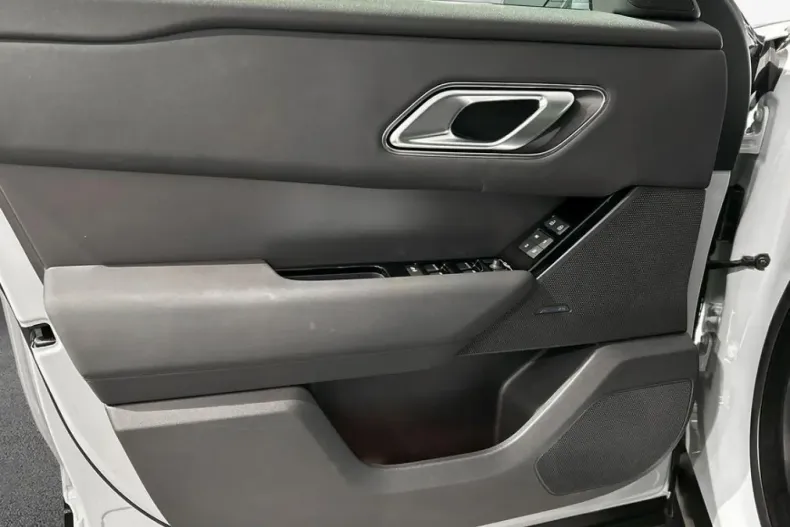 Land Rover Range Rover Velar din 2024 cu 25.311 km - oferta LAN225787 - foto 14