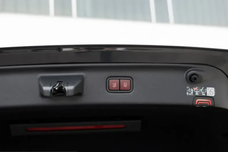 Mercedes-Benz S 450 (Clasa S) din 2024 cu 19.822 km - oferta MER225790 - foto 10