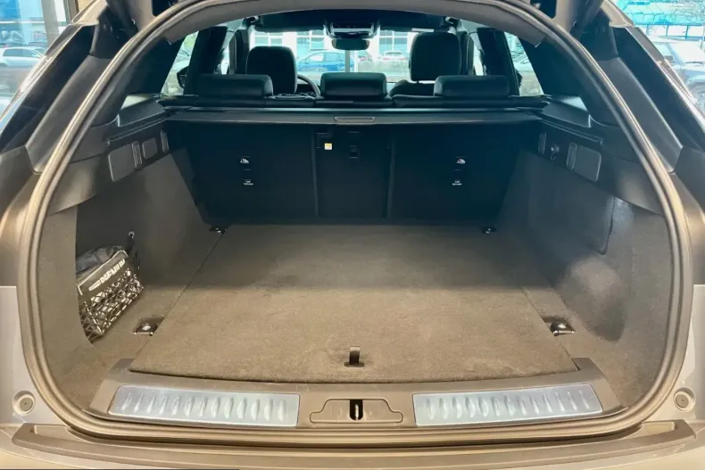 Land Rover Range Rover Velar din 2023 cu 7.863 km - oferta LAN225791 - foto 23