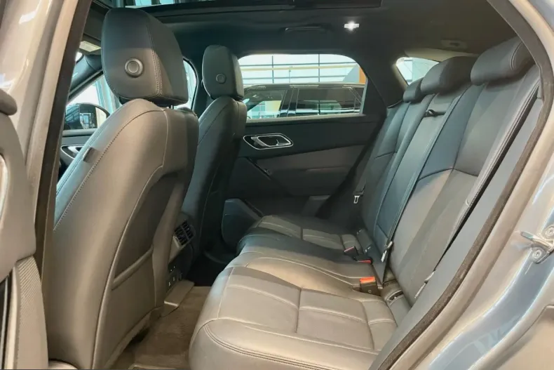 Land Rover Range Rover Velar din 2023 cu 7.863 km - oferta LAN225791 - foto 24