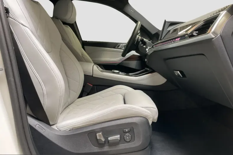 BMW X5 (Seria X) din 2024 cu 18.548 km - oferta BMW225792 - foto 7