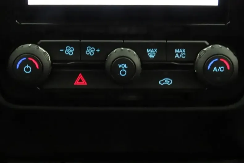 Ford Ranger din 2024 cu 27.491 km - oferta FOR225796 - foto 18