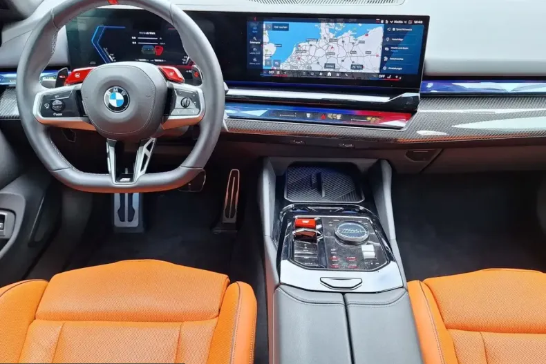 BMW M5 (Seria 5) din 2025 cu 15.950 km - oferta BMW225816 - foto 3