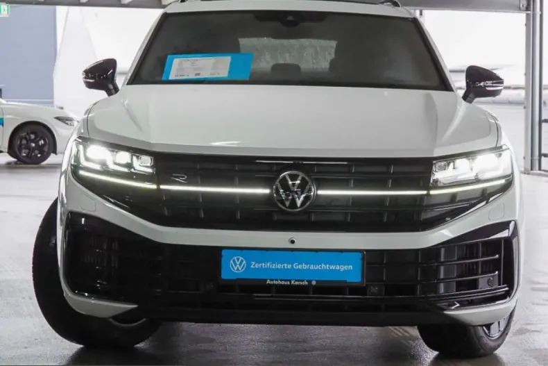 Volkswagen Touareg din 2024 cu 16.020 km - oferta VOL225821 - foto 4