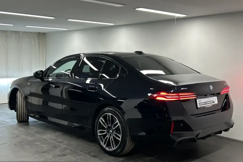 BMW 550 (Seria 5) din 2025 cu 22.112 km - oferta BMW225823 - foto 3