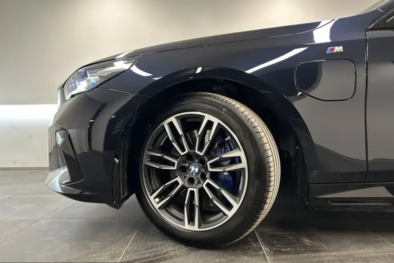 BMW 550 (Seria 5) din 2025 cu 22.112 km - oferta BMW225823 - foto 9