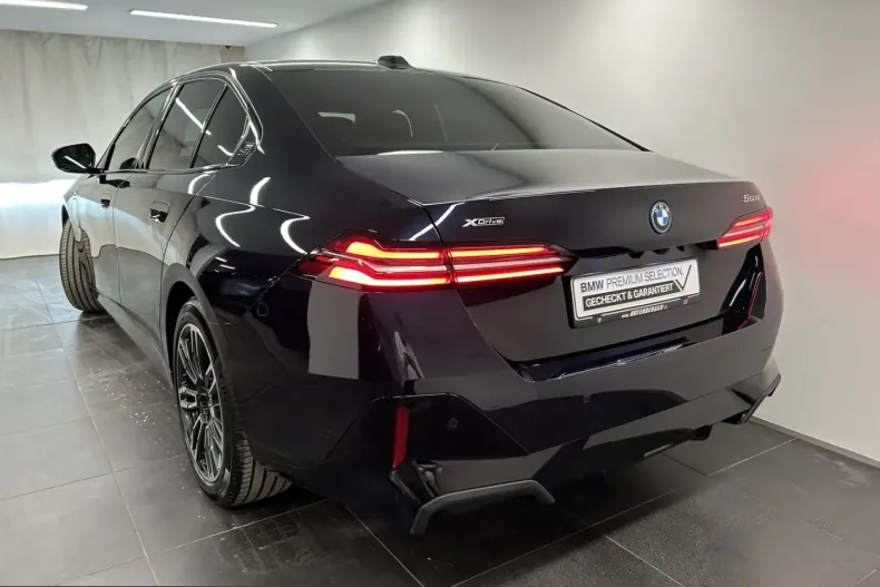 BMW 550 (Seria 5) din 2025 cu 22.112 km - oferta BMW225823 - foto 11