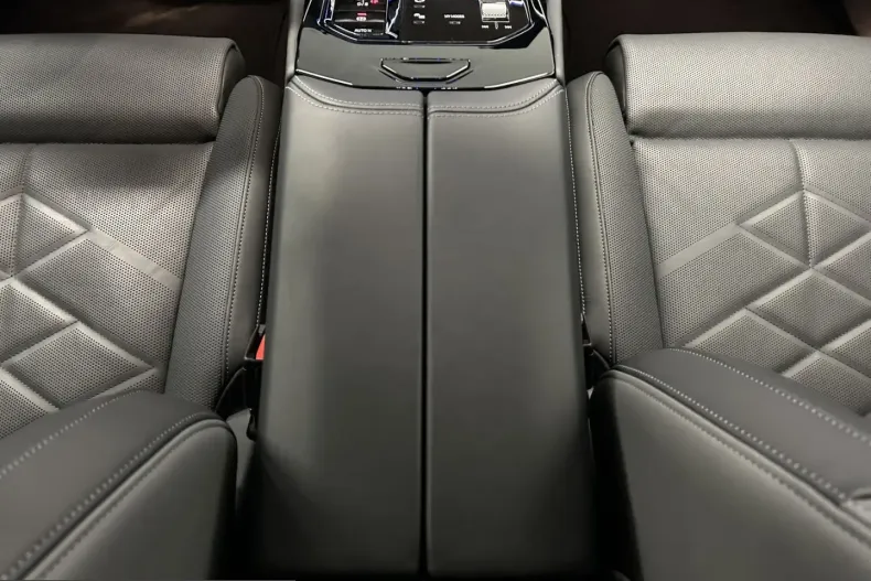 BMW 550 (Seria 5) din 2025 cu 22.112 km - oferta BMW225823 - foto 23