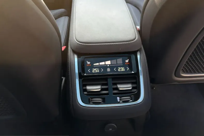 Volvo XC90 din 2025 cu 22.006 km - oferta VOL225826 - foto 17