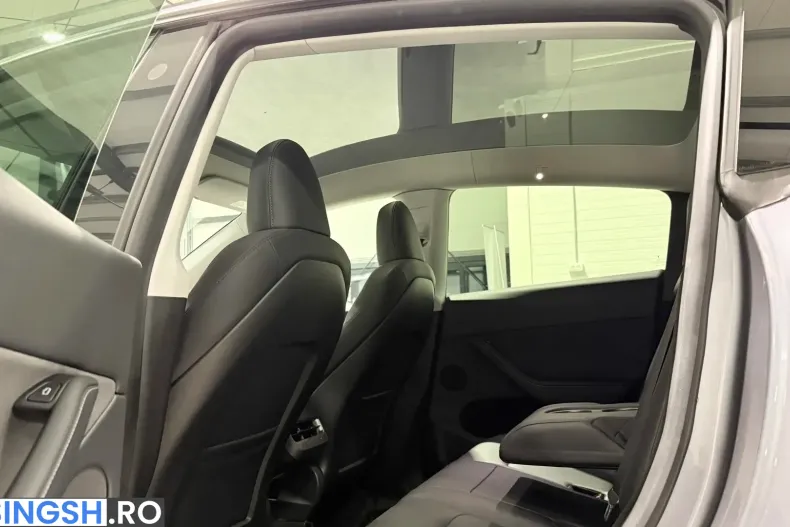 Tesla Model Y din 2022 cu 44.191 km - oferta TES225837 - foto 27