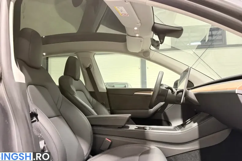 Tesla Model Y din 2022 cu 44.191 km - oferta TES225837 - foto 29