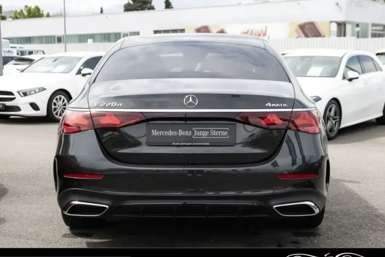 Mercedes-Benz E 220 (Clasa E) din 2025 cu 25.900 km - oferta MER225847 - foto 7