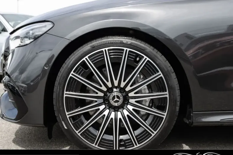 Mercedes-Benz E 220 (Clasa E) din 2025 cu 25.900 km - oferta MER225847 - foto 9