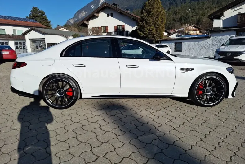 Mercedes-Benz E 53 AMG (Clasa E) din 2025 cu 12.340 km - oferta MER225848 - foto 3