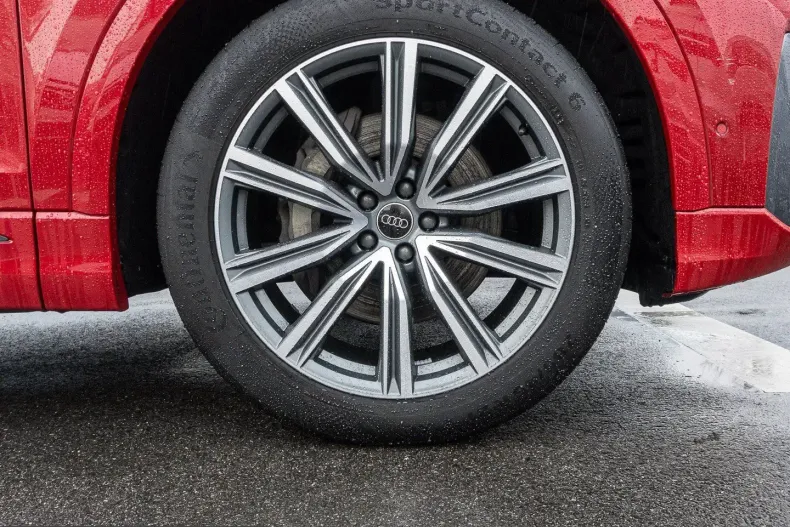 Audi Q8 din 2025 cu 21.980 km - oferta AUD225856 - foto 7