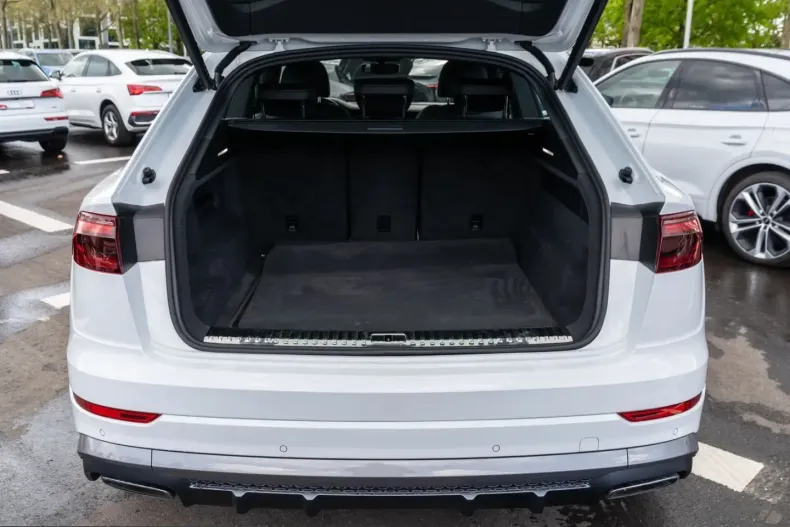 Audi Q8 din 2024 cu 56.750 km - oferta AUD225857 - foto 9