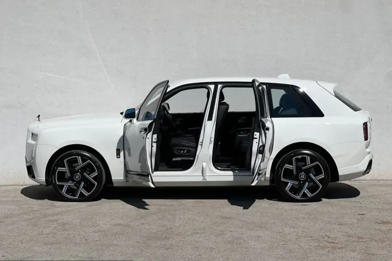 Rolls-Royce Cullinan din 2025 cu 14.200 km - oferta ROL225870 - foto 4