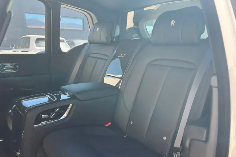 Rolls-Royce Cullinan din 2025 cu 14.200 km - oferta ROL225870 - foto 19