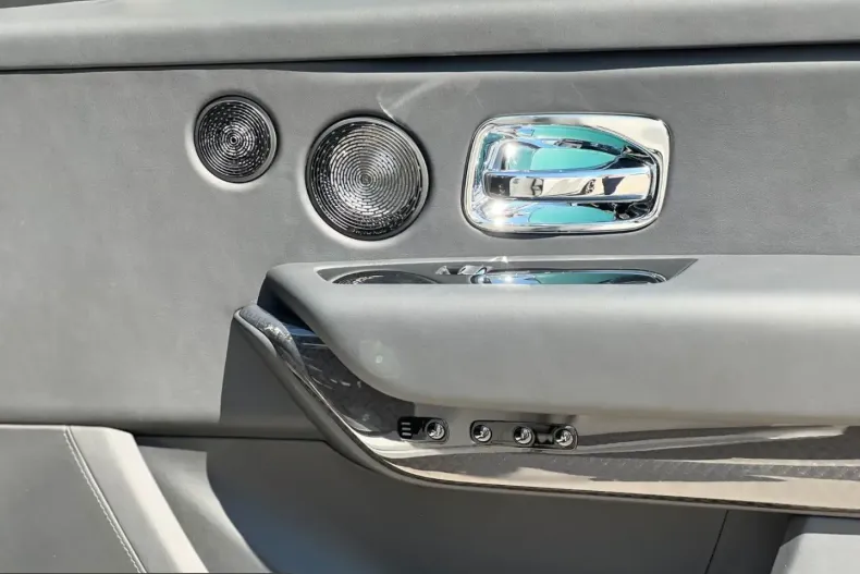 Rolls-Royce Cullinan din 2025 cu 14.200 km - oferta ROL225870 - foto 24