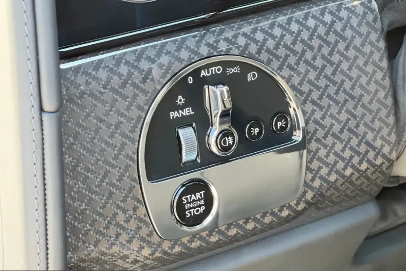 Rolls-Royce Cullinan din 2025 cu 14.200 km - oferta ROL225870 - foto 25