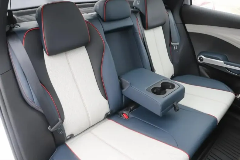 BYD ATTO 3 din 2025 cu 14.000 km - oferta BYD225886 - foto 5