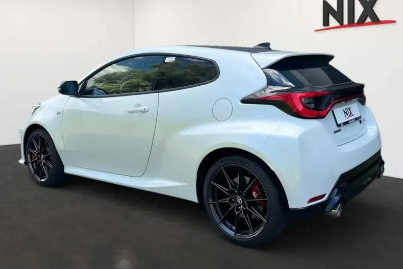 Toyota Yaris din 2025 cu 3.500 km - oferta TOY225889 - foto 3