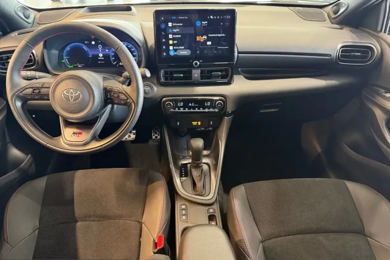 Toyota Yaris din 2025 cu 11.510 km - oferta TOY225890 - foto 8