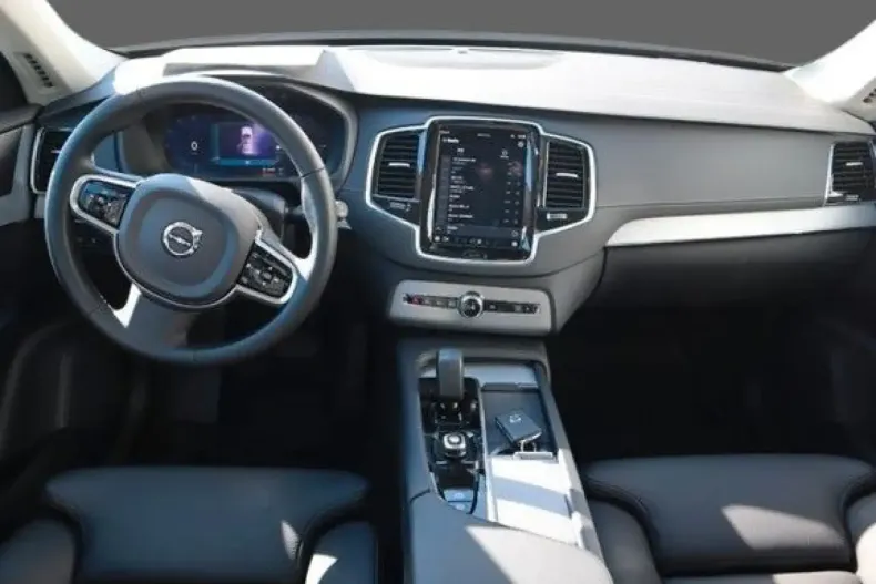 Volvo XC90 din 2024 cu 5.000 km - oferta VOL225891 - foto 5