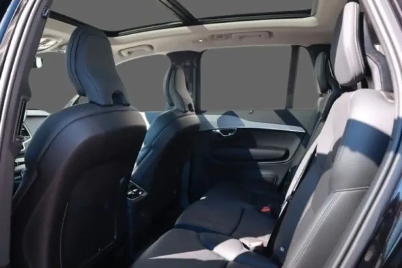 Volvo XC90 din 2024 cu 5.000 km - oferta VOL225891 - foto 7