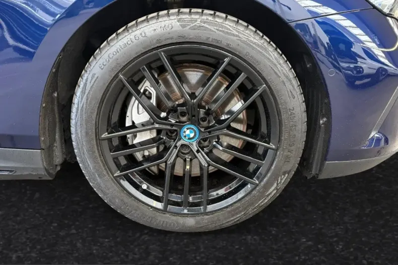 BMW 550 (Seria 5) din 2024 cu 23.491 km - oferta BMW225894 - foto 4