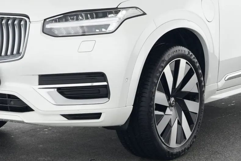 Volvo XC90 din 2024 cu 39.155 km - oferta VOL225900 - foto 9