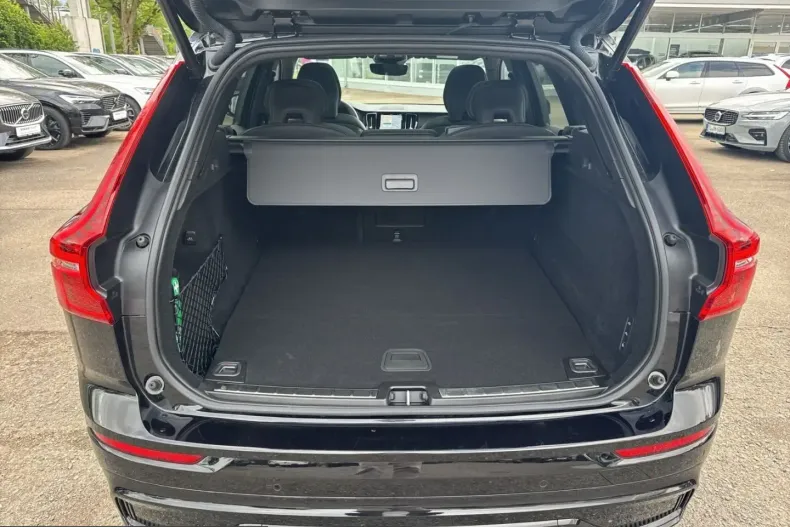 Volvo XC60 din 2024 cu 7.974 km - oferta VOL225907 - foto 11