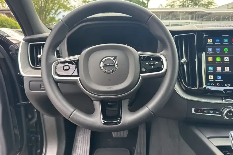 Volvo XC60 din 2024 cu 7.974 km - oferta VOL225907 - foto 14