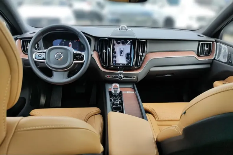 Volvo XC60 din 2025 cu 24.470 km - oferta VOL225910 - foto 19