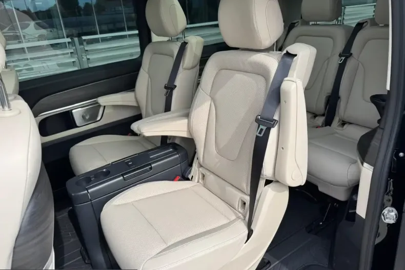 Mercedes-Benz V 300 (Clasa V) din 2026 cu 1.500 km - oferta MER225925 - foto 10