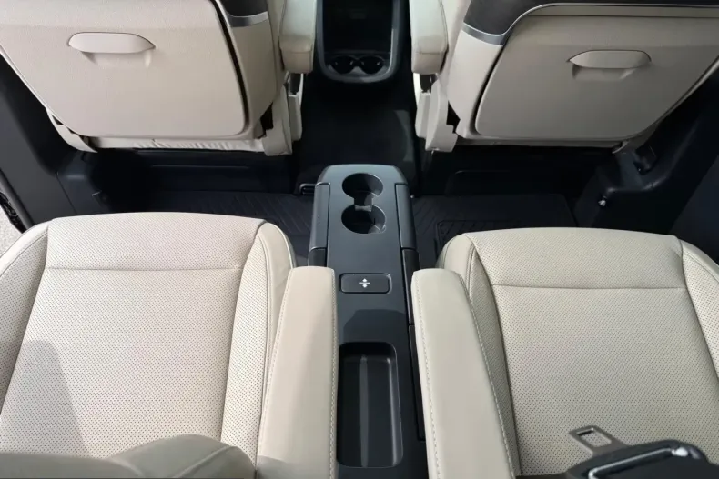Mercedes-Benz V 300 (Clasa V) din 2026 cu 1.500 km - oferta MER225925 - foto 13