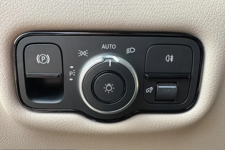 Mercedes-Benz V 300 (Clasa V) din 2026 cu 1.500 km - oferta MER225925 - foto 19