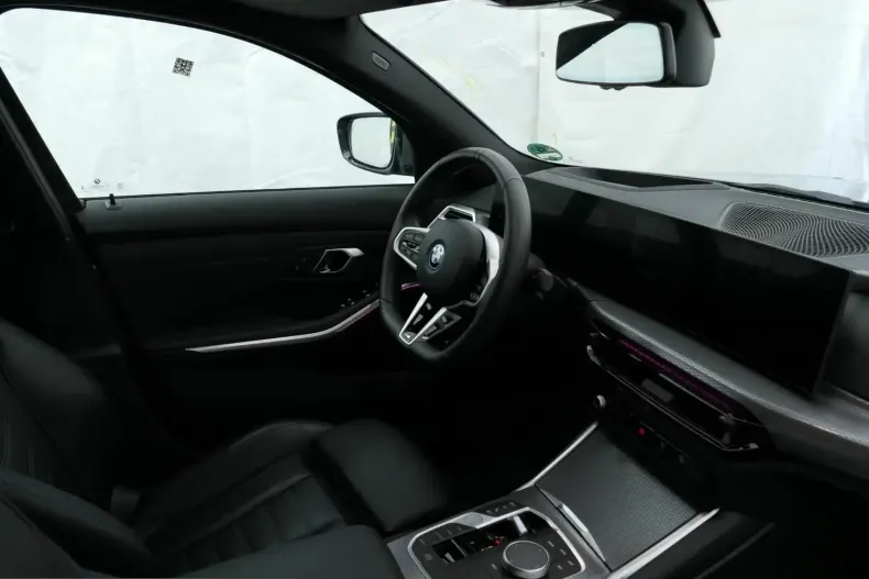 BMW 330 (Seria 3) din 2025 cu 24.654 km - oferta BMW225929 - foto 6