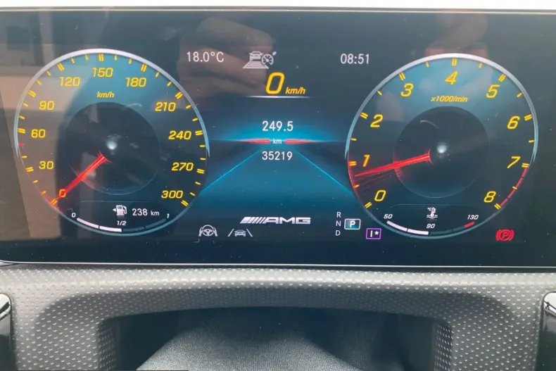 Mercedes-Benz CLA 45 AMG (Clasa CLA) din 2023 cu 35.219 km - oferta MER225931 - foto 11