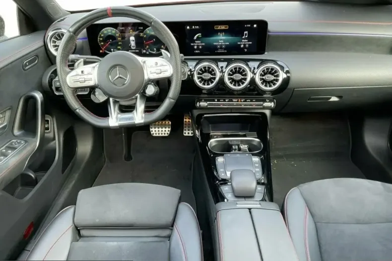 Mercedes-Benz CLA 45 AMG (Clasa CLA) din 2022 cu 44.470 km - oferta MER225935 - foto 9