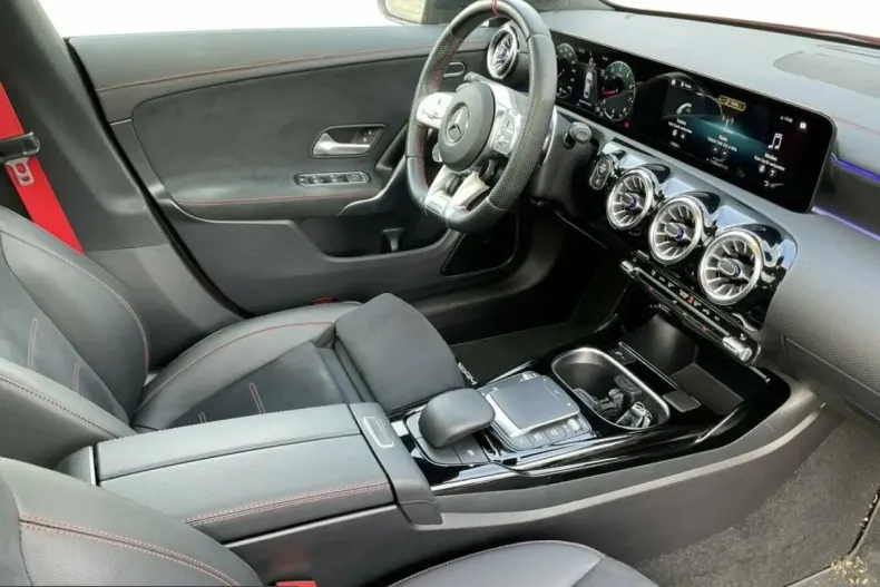 Mercedes-Benz CLA 45 AMG (Clasa CLA) din 2022 cu 44.470 km - oferta MER225935 - foto 10