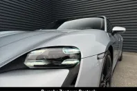 Porsche Taycan din 2022 cu 43.500 km - oferta POR225940 - foto 3