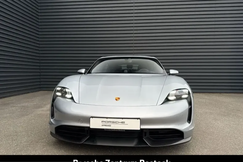 Porsche Taycan din 2022 cu 43.500 km - oferta POR225940 - foto 4