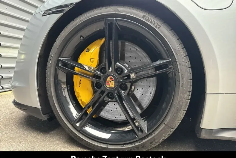 Porsche Taycan din 2022 cu 43.500 km - oferta POR225940 - foto 8