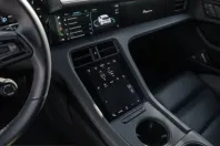 Porsche Taycan din 2023 cu 44.300 km - oferta POR225942 - foto 7