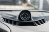 Porsche Taycan din 2023 cu 44.300 km - oferta POR225942 - foto 10