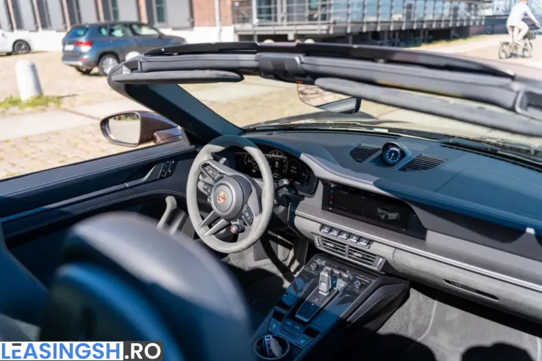 Porsche 992 din 2025 cu 9.850 km - oferta POR225951 - foto 9
