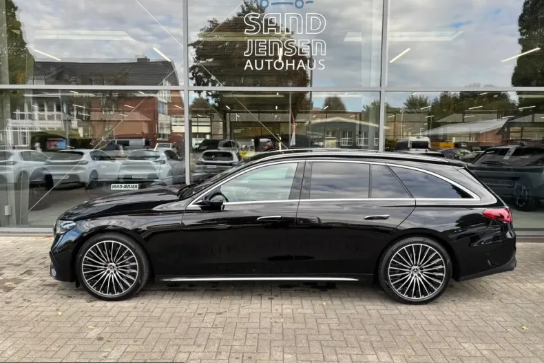 Mercedes-Benz E 220 (Clasa E) din 2024 cu 14.000 km - oferta MER225969 - foto 3
