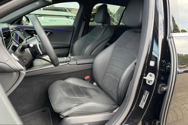 Mercedes-Benz E 220 (Clasa E) din 2024 cu 14.000 km - oferta MER225969 - foto 15
